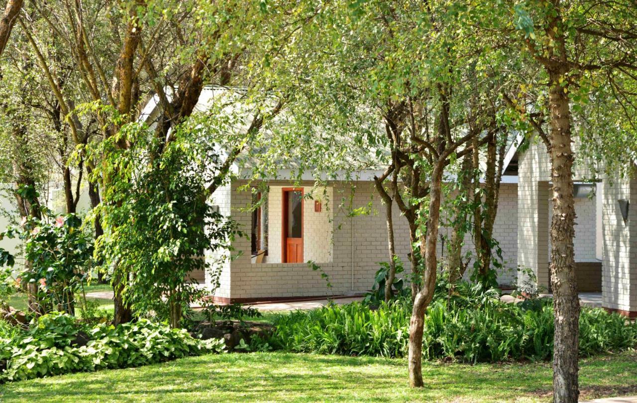 River View Lodge Касане Экстерьер фото